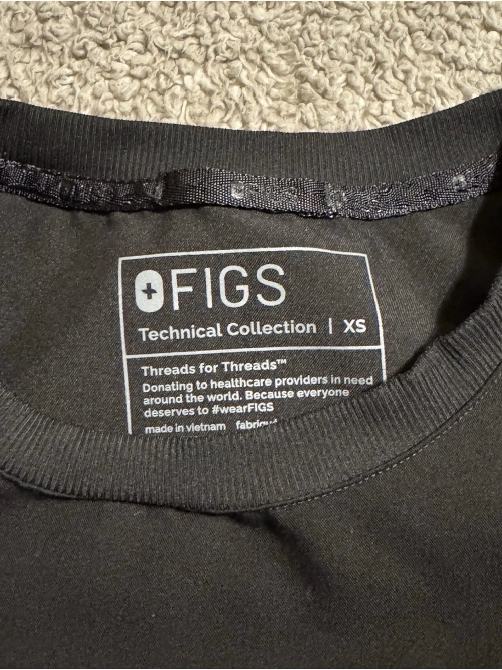 FIGS Technical Collection Women’s Scrub Set XS Black Top & XXS Jogger Pants - Picture 5 of 5